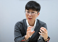 [북스&-인터뷰] 
