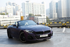 모두와 함께 할 수 있는 오픈 톱 스포츠카 - BMW Z4 sDrive20i[별별시승]