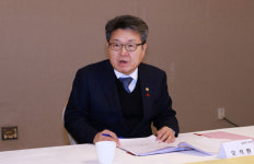 교원 학원 연계 영리행위 일절 금지…교육부, 가이드라인 마련