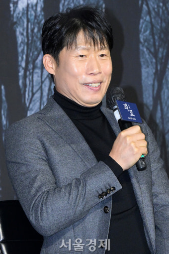 유해진, 국내 최고 장의사도 긴장한다  [SE포토]
