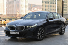 새로운 시대를 맞이한 BMW의 프리미엄 세단 - BMW 520i M 스포츠[별별시승]