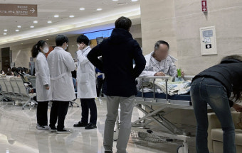 전공의 집단 사직…의료공백 언제까지