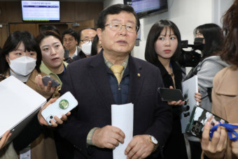 설훈, 민주당 탈당… “이재명은 연산군”
