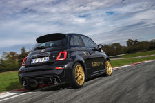 아바스, 출범 75년을 기념하는 ‘695 75주년 기념 모델’ 공개