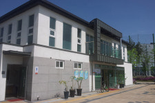 3호선 내려 걷다 보면…고양시민 건강 챙기는 성저파크골프장[주목이구장]