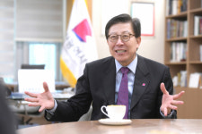 자연 친화적 체류형 관광지 등 서부산 특화 콘텐츠 발굴·확산키로