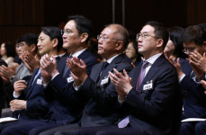 [속보] 尹 기업 투자 막는 불합리한 규제, 끝까지 추적 뿌리 뽑겠다