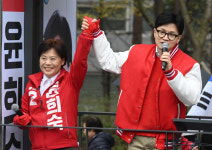 이재명·한동훈, ‘오픈런’…그 동네 후보 누구길래?