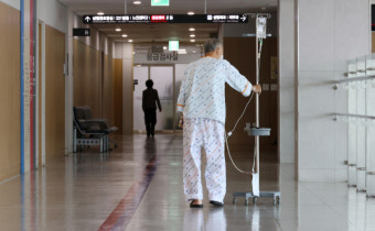 세브란스병원 교수들, 다음달부터 주 1회 휴진…“사직 효력” 엄포