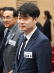 피곤한 모습의 김동아(서대문갑) 민주당 당선인