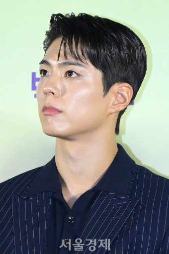 박보검, 꽃사슴 같은 눈빛 [SE포토]