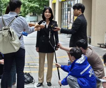 방송통신위원회 새 위원장 이진숙, 본격 업무 시작하며 공정한 보도 다짐, 더민주는 탄핵소추 발의 계속 - 논의 계속될 전망