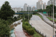 서울 동부간선도로 교통통제 4시간 만에 전면 해제
