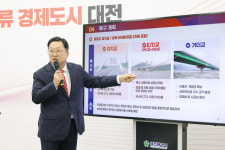 “유등교 전면 철거 후 교량 재가설한다”