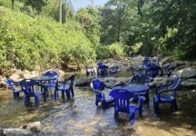 홍보도 필요 없는 맛집?…사진 좀 올리지 마세요 현수막 건 계곡 식당 대반전