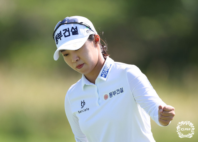 가을 여왕 김수지, 하이트진로 챔피언십 3라운드 압도적 선두 위치 
