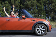 욜로 찾던 30대의 변심? 신차 대신 중고차로