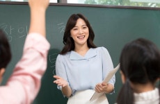 담임하라고요? 제가요? 왜요?…초·중·고 담임 6명 중 1명은 기간제 교사