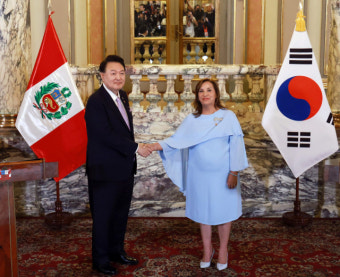 韓·페루 