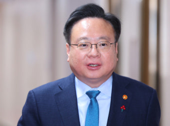 조규홍 복지부 장관, '비상계엄' 선포 국무회의 출석했다