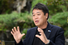 이성희 대표 "프랑스에 세계 우주벤처 둥지 틀듯…우주청, 스타트업 지원센터 만들어야” [CEO&STORY]