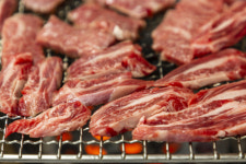 고기 없으면 밥 안 먹었는데…이 병 위험 13% 높인다고?