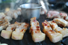 700원 삼겹살 사려고 250명 줄섰다…삼삼데이 파격 행사 매출 급증