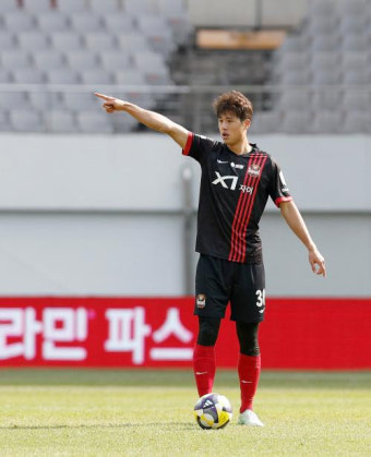 축구협회, '부상 이탈' 김민재 대신 '젊은 피' 김주성 대체 발탁