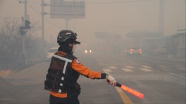 길거리서 콜록콜록…초유의 全시민 대피령 내린 안동시