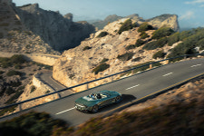 [리뷰] 더 완벽한 하이엔드 스포츠카의 가치 - 애스턴마틴 뱅퀴시 볼란테