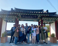 빵과 장미 그리고 ‘리쇼어링’ [조금평의 농촌 유토피아]