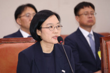 한성숙 “제조기업 스마트화 위해 ‘스마트제조산업혁신법’ 제정할 것”