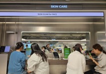 영 피부관리샆 | [르포] 피부 나이까지 알려주는 올리브영…센트럴 강남타운 가보니