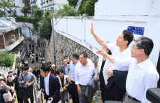 신당동 재개발사업 현장 둘러보는 오세훈 서울시장
