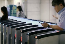 헉, 현금 안 가져왔다고 걱정했는데…신용카드로 충전 가능한 새 키오스크 도입