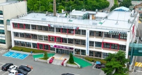 내 목 조르던 그놈 승진했다…공무원 폭로에 발칵 뒤집힌 속초시청 홈페이지 중단