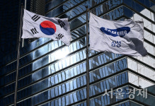 삼성전자, 자사주 115만 주 처분…“임원 성과급 지급”