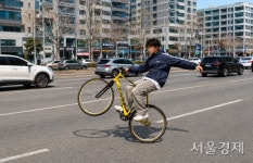 “횡단보도 사이로 슝” 이렇게 타다 부모가 처벌?…‘픽시’ 자전거에 ‘아동 방임’ 꺼낸 경찰, 이유는