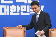 한병도 “‘3대 메가 프로젝트’ 지원...TF 중심 메가특구법 제정”