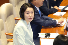 [단독] ‘비실거주’ 때리더니…이형일 이어 이소영도 ‘비거주 1주택자’