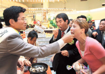 김문수 경기도지사 “美서 경기의 맛 전합니다”
