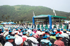 동국제강 용호지역 경로대잔치 열어