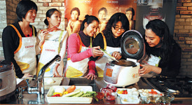 “파티 음식 폼나게 만들거예요”