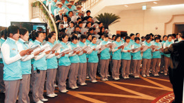 롯데스카이힐 김해CC，국내 첫 ‘캐디 합창단’