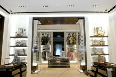 롯데百 광복점, 친환경 조명 ‘스포트라이트’