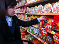 세븐일레븐, 맛동산 등 과자류에 최고 30% 할인