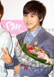[스타N포토] 슈퍼주니어 성미 꽃미남의 브이