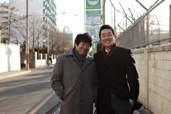 '의뢰인' 성동일, 하정우 장혁 재회 