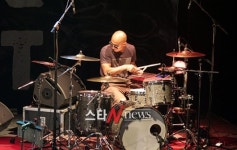 [스타N포토] YB 김진원 열정적인 드럼연주