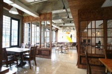 베이커리 카페 랄로서 도심의 피로를 잊다